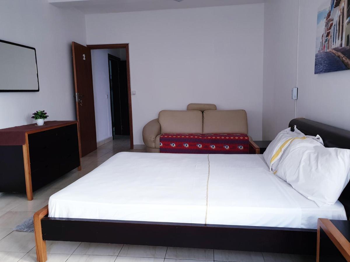 Guest House Mangui Baxu Rooms & Apartment Tarrafal  Exterior foto